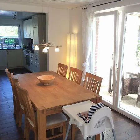 Deichquartier-Schmucke-Ferien-Fuer-Gross-Und-Klein Tatil Evi *