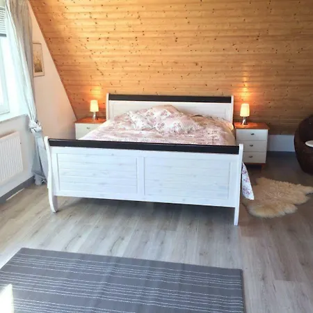 Deichquartier-Schmucke-Ferien-Fuer-Gross-Und-Klein Tatil Evi
